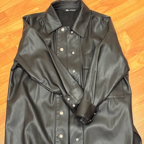 Zara Jackets & Blazers - Zara Black Faux Leather Shacket